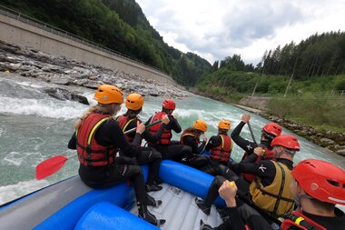 Adrenalinkick beim Rafting | © Adventure Service Outdoorsports 