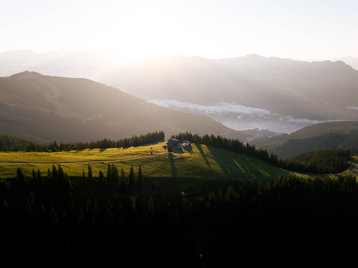 Die Schmittenhöhe in Zell am See-Kaprun bei Sonnenaufgang | © Marcel Lesch