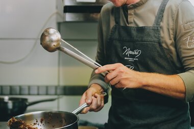 Florian Zillner - the young chef joined his mother's business at an early age | © Zell am See-Kaprun Tourismus