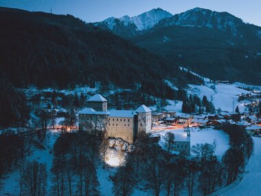 Die Burg Kaprun in ihrer winterlichen Pracht  | © Zell am See-Kaprun Tourismus