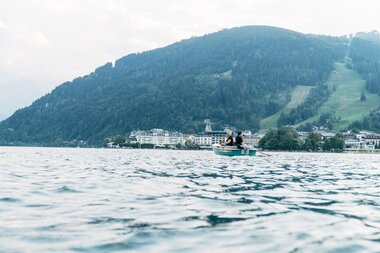 Fishing as a break on Lake Zell | © Zell am See-Kaprun Tourismus