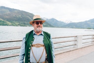 Fred Bacher at the Espanade of Zell am See | © Zell am See-Kaprun Tourismus