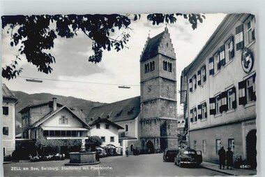 Zell am See Stadtplatz mit Pfarrkirche