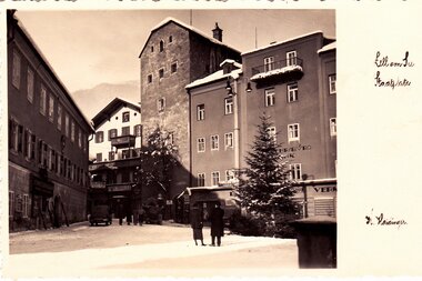 Stadtplatz mit Blick auf Vogtturm | © Foto AK