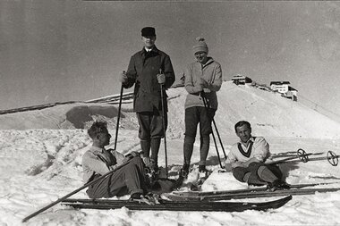 Skiing at the time at Schmittenhöhe