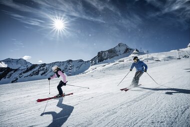 Sun skiing in Zell am See-Kaprun | © Kitzsteinhorn