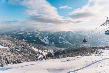  View from the mountain to the lake | © Zell am See-Kaprun Tourismus