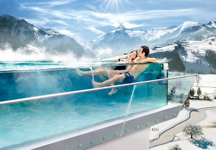 Enjoy the time together in the thermal baths | © TAUERN SPA Zell am See-Kaprun